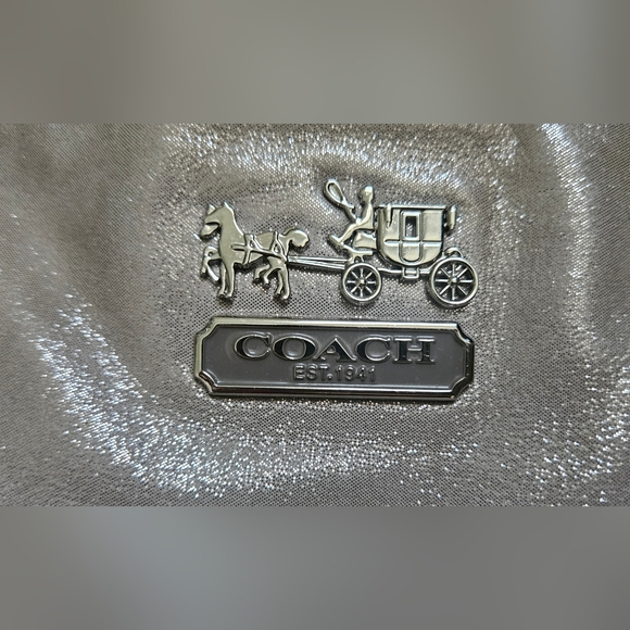 Coach 2011 G1194-18694 Chelsea East West Champagne Shimmer Leather Shoulder Bag - Picture 8 of 16